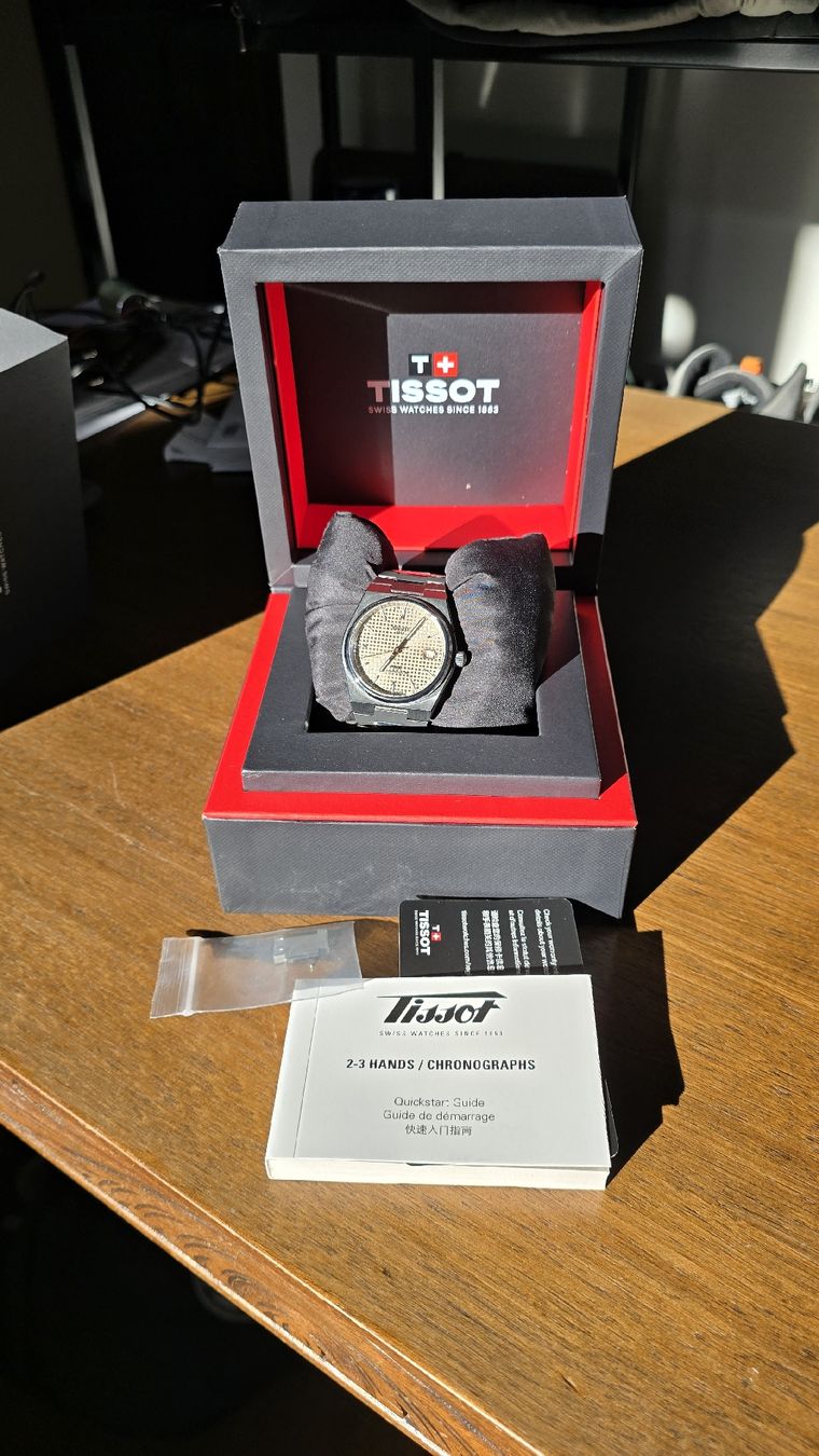 Tissot Orologi: Tissot PRX 37mm Titan  – Nuovo (secondo la descrizione) da Elsau venduto da Lednaroo 1