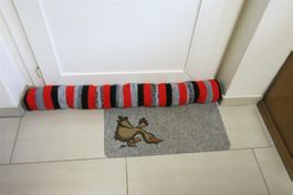Zugluftstopper  "Rotkäppchen" / ca 113cm