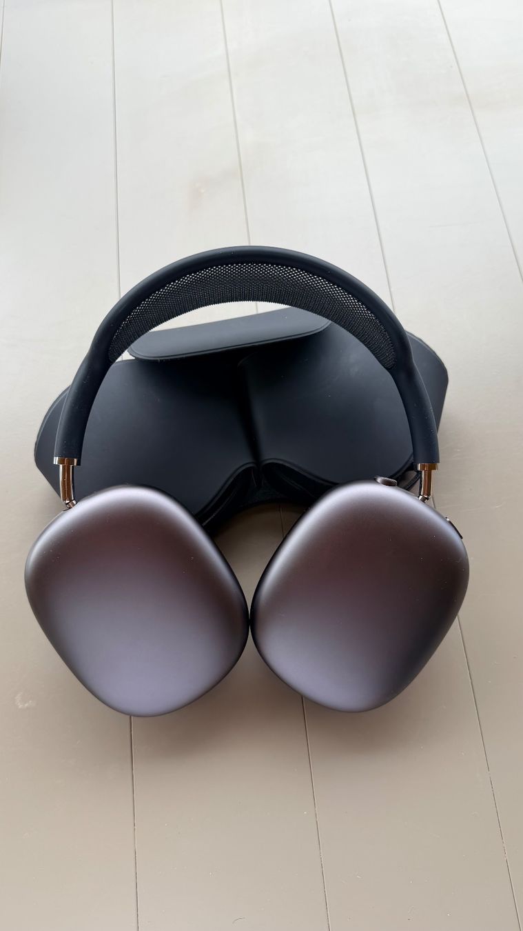 Apple Cuffie: Casque AirPods Max Apple Argent avec étui – Usato da le Mont-sur-Lausanne venduto da Domingosc 3
