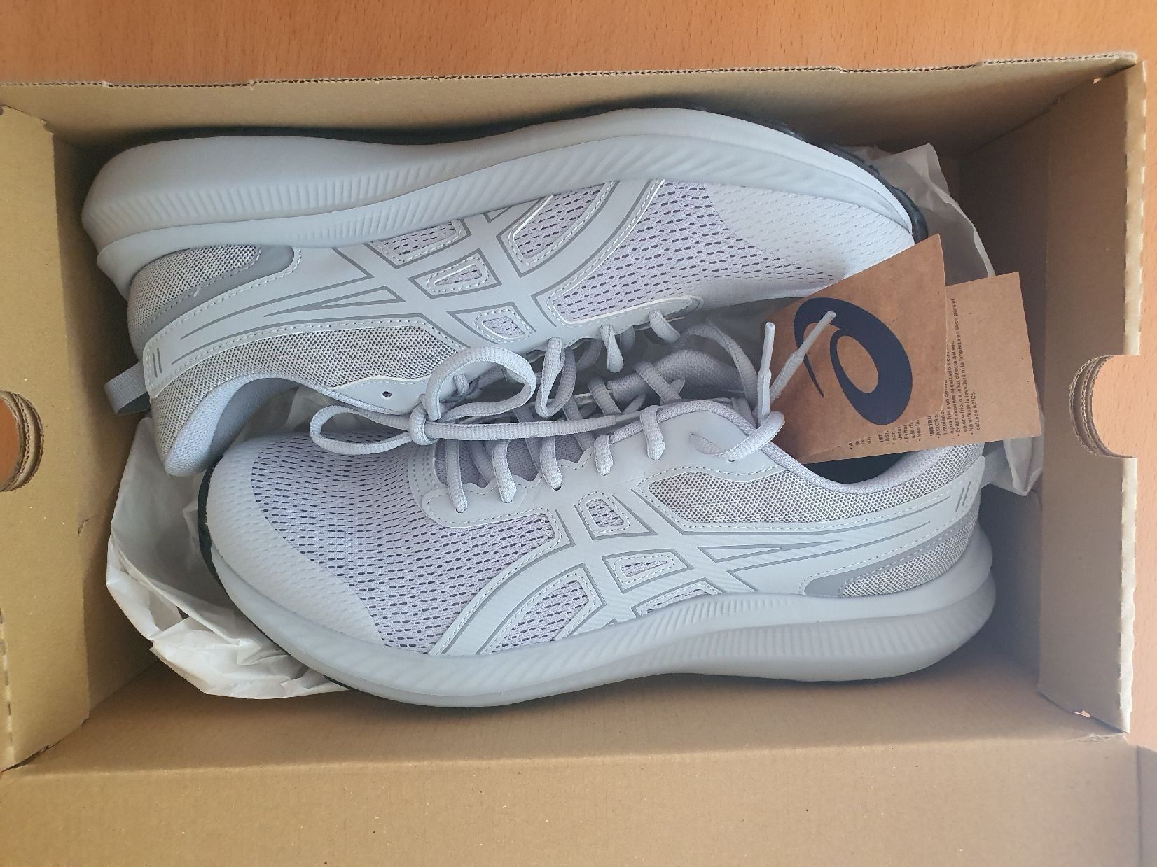 Asics Herrenschuhe: Asics-Sneaker Grösse 43.5 – Neu und originalverpackt aus Rheinfelden von Astoria91