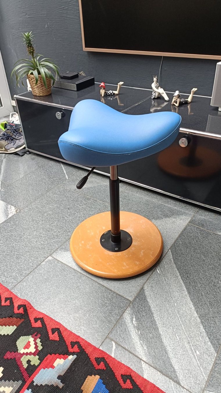 Stokke Sgabelli: Sitz-Stehhocker Varier Stokke Move – Usato da Schmitten FR venduto da oldtimer82 1