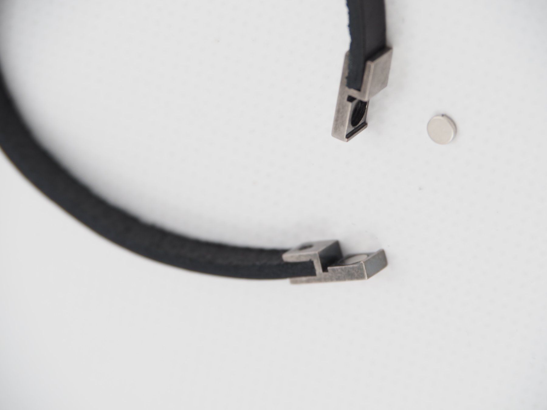 Saint Laurent Armbänder & -reifen: SAINT LAURENT Lederarmband (5132) – Neu (gemäss Beschreibung) aus Zürich von fundsachenverkauf 2