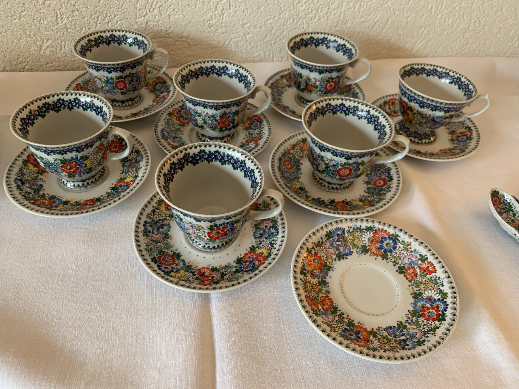 Set di piatti: Polnisches Kaffeservice – Usato da Zürich venduto da unterbaech01 5