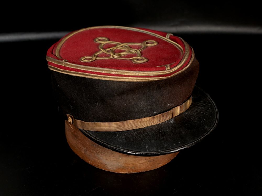 Képi D'officier Général Français - Taille L - Rouge En Laine - Neuf Sans étiquette