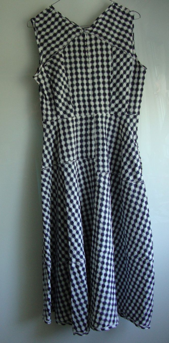 High Vestiti: High Couture Graceful Dress, IT44 – Nuovo (secondo la descrizione) da St. Margrethen SG venduto da Sister22 5