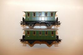 Märklin H0: 2xPrivatbahn Personenwagen mit Plattformen