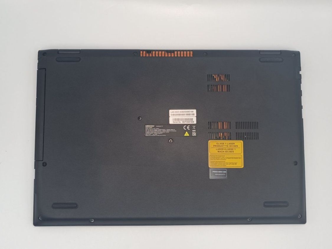 Medion Notebook: Medion Akoya Notebook P6685 – Usato da Schlieren venduto da 2nd-Life 1