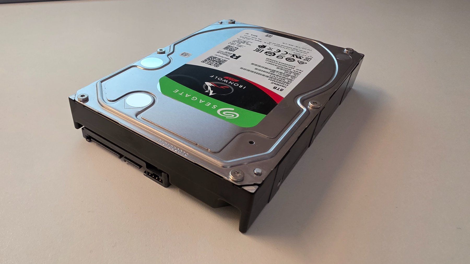 Seagate Disques durs: 8TB HDD Seagate Ironwolf NAS – D'occasion à Künten par Thozogg 1