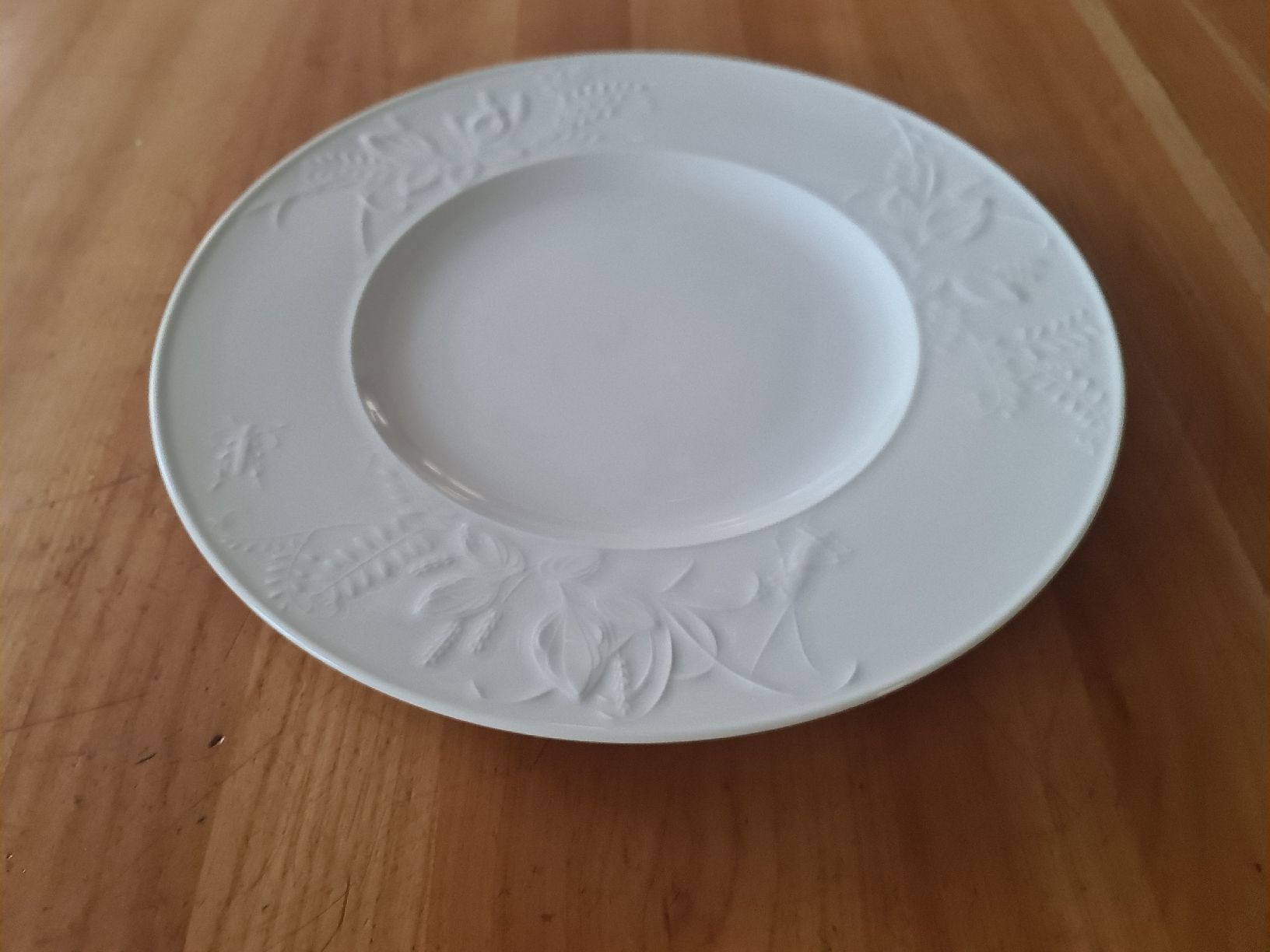 KPM Servierplatten: KPM Berlin große Runde Platte 32 cm – Gebraucht aus henau von Rockj 1