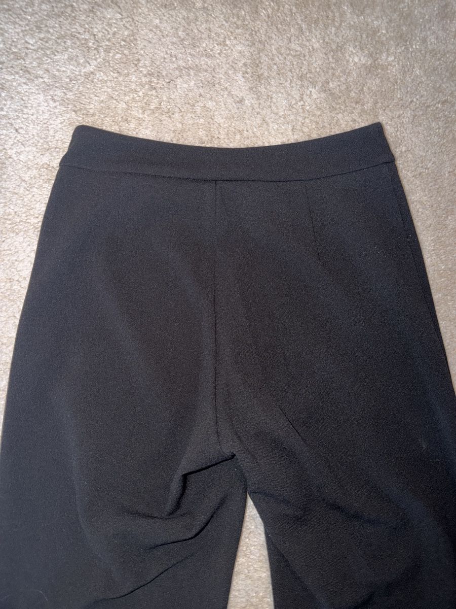 We Pantaloni: Schwarze Stoffhose WE – Usato da Niederuzwil venduto da Lisascloset 1
