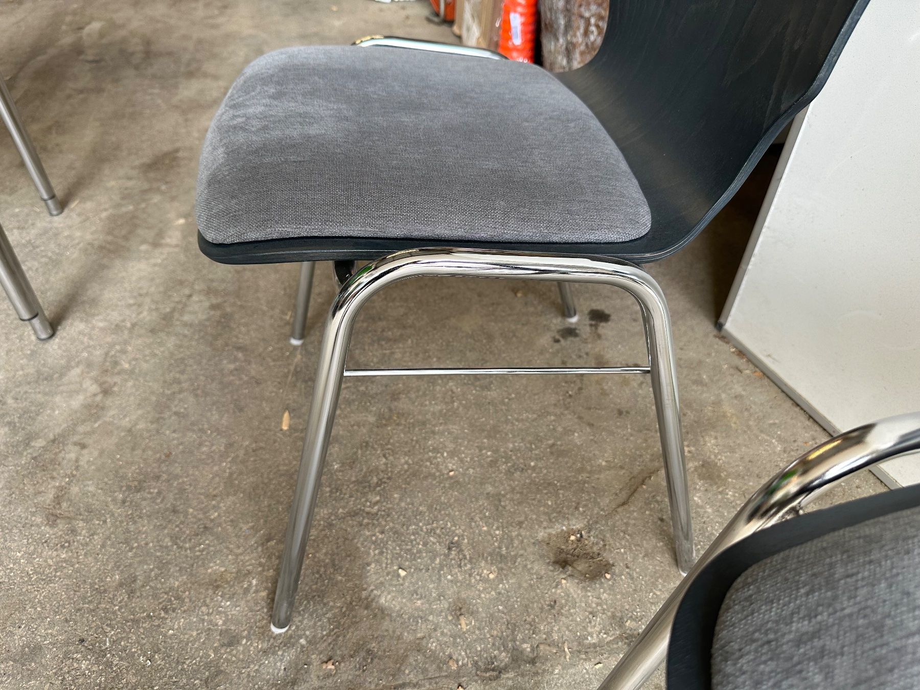Stühle: 2 neue Stühle aus Austellung – Neu (gemäss Beschreibung) aus Necker von liq24 3