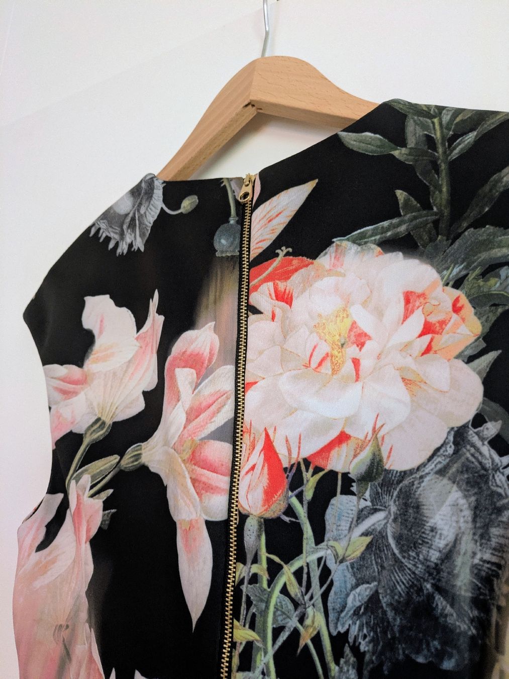Ted Baker Kleider: Ted Baker Midi-Kleid | Grösse 2 | neuwertig  – Neu (gemäss Beschreibung) aus Wabern von jenglbells 2