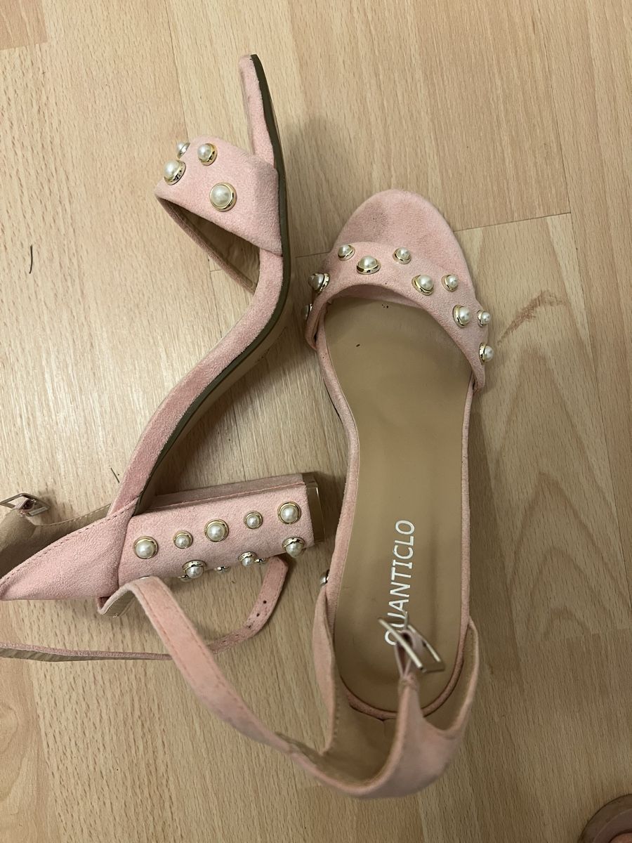 Scarpe da donna: Puderrosa High-Heels mit Perlen – Usato da Merenschwand venduto da Pao_29 1