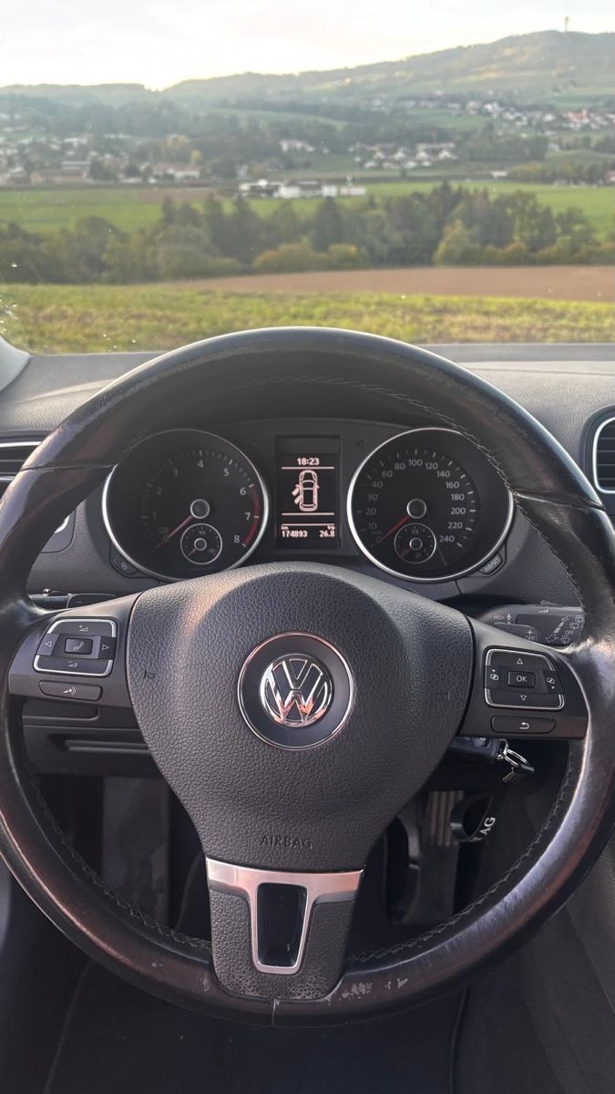 VW Automobili: VW golf – Usato da Morlon venduto da mer_8zpk 8