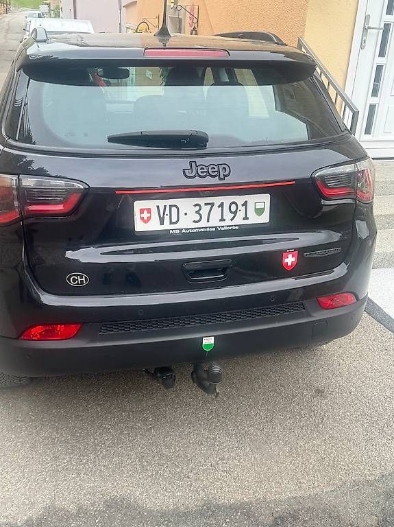 Autos: Voiture 1 er main Bon état  – Gebraucht aus Villars-le-Terroir von Crouillo 1