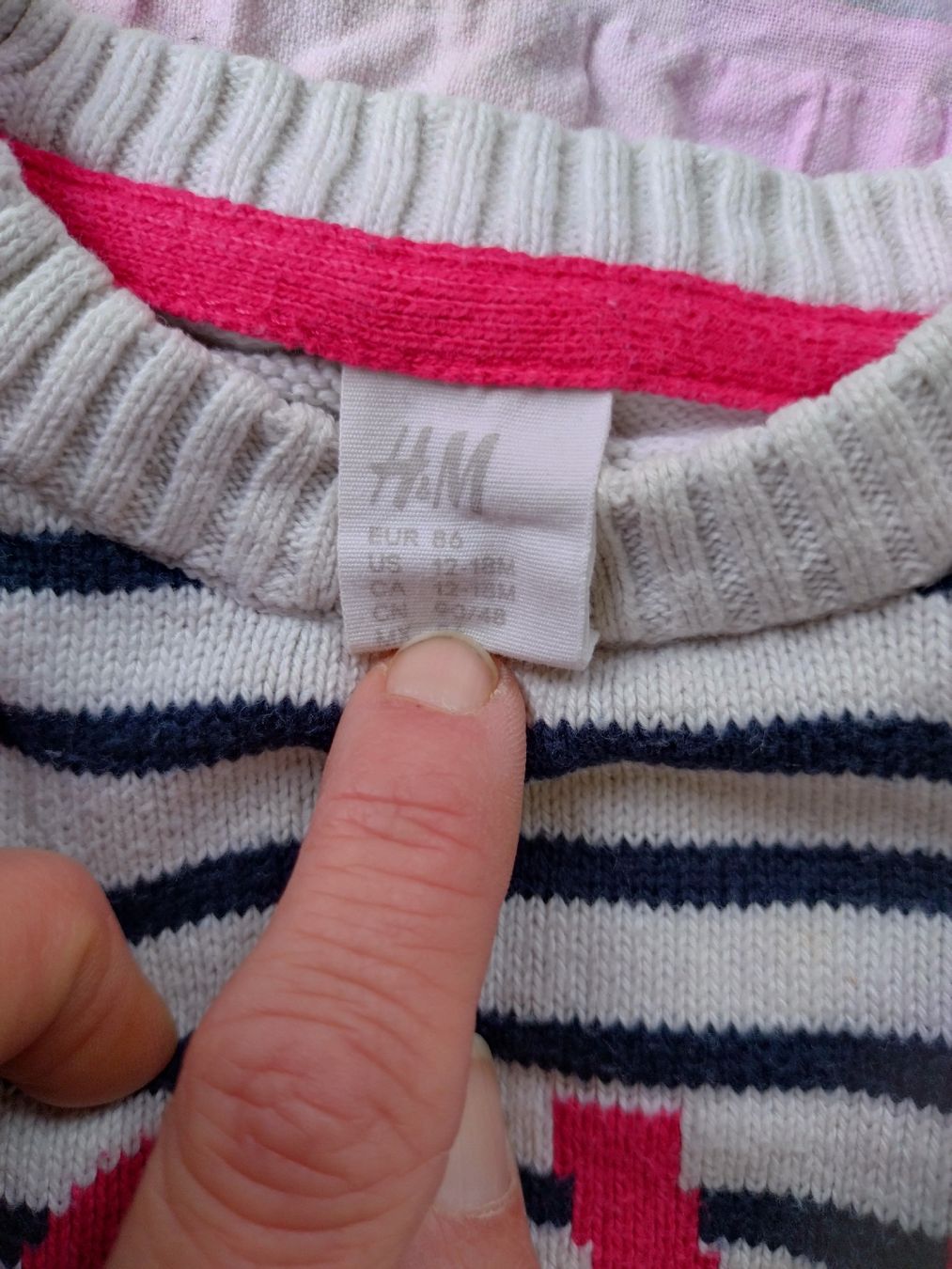 H&M Pullover & Sweatshirts: Herziger Strickpullover LOVE gestreift mit Herzen, Gr. 86 – Gebraucht aus Paspels von flydenkerli 2