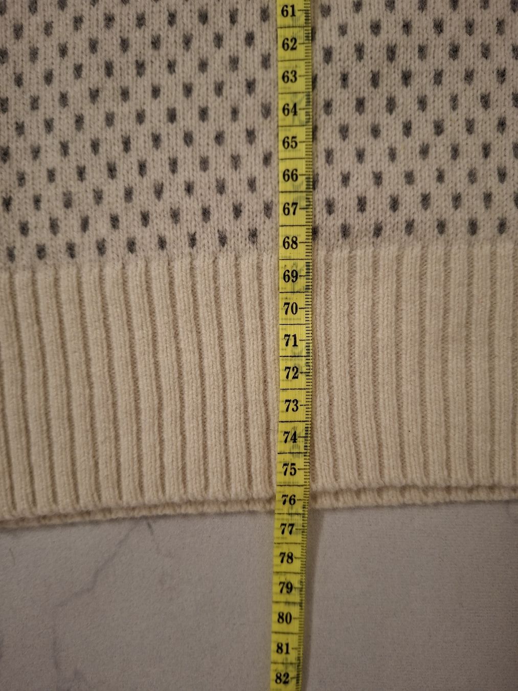 Pullover & Sweatshirts: Winter Strickpullover, Beige/Weiss, Top Zustand, Grösse M – Neu (gemäss Beschreibung) aus Rorschach von joh_v2y2 4