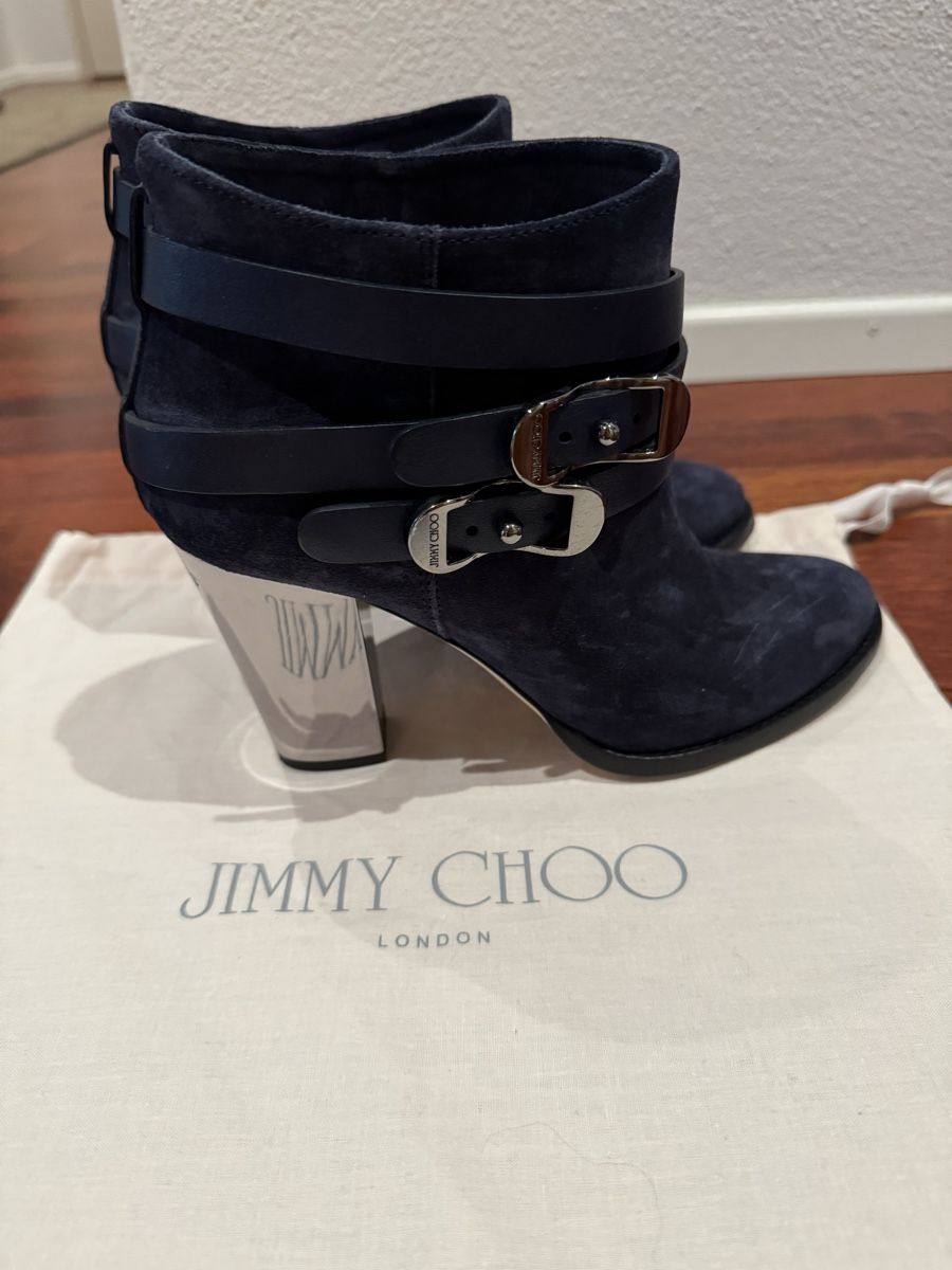 Jimmy Choo Scarpe da donna: Jimmy Choo Blue Suede Ankle Boot – Nuovo (secondo la descrizione) da Zürich venduto da Swiss_Bea 2