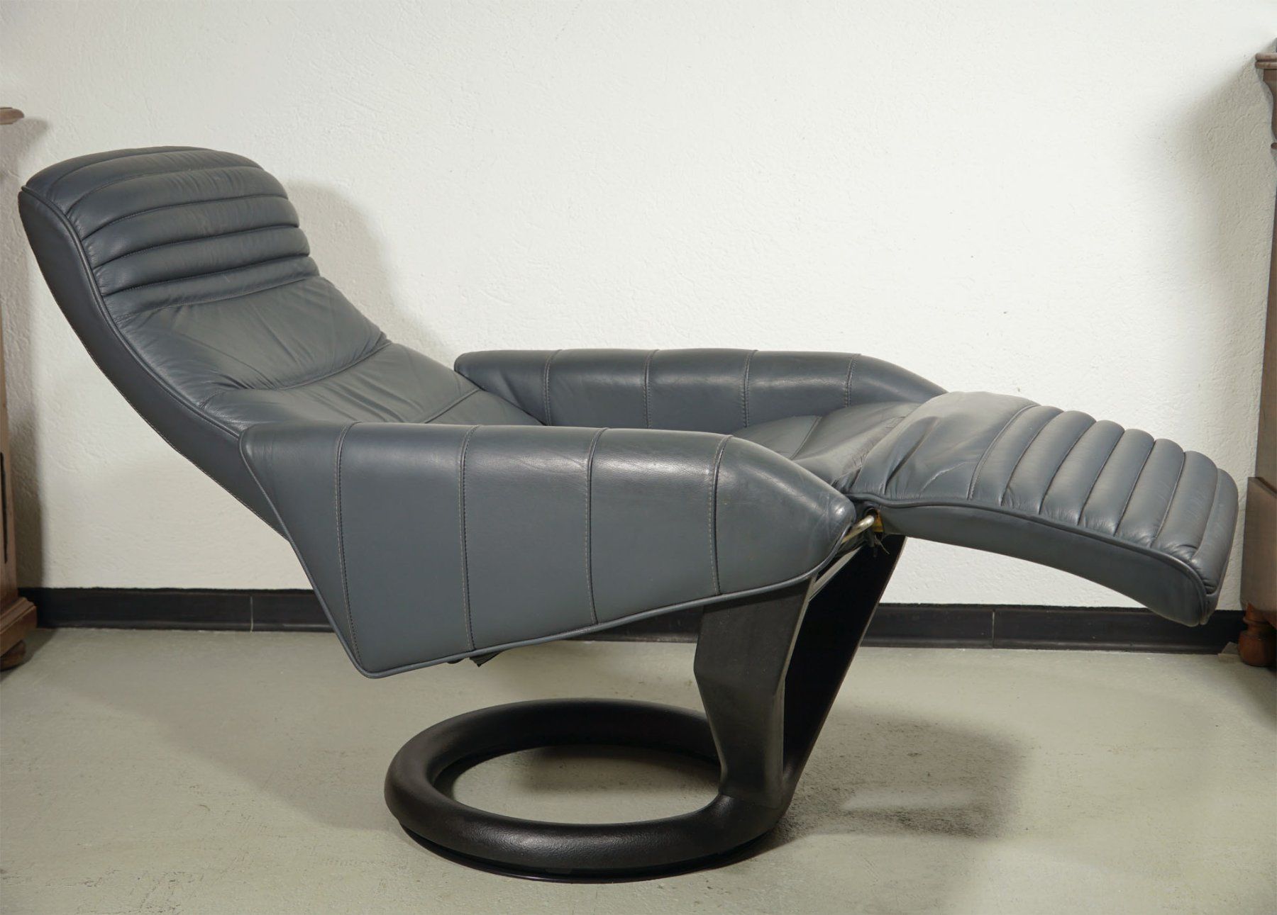 Poltrone: Dänischer Designklassiker Relaxsessel Action Recliner – Usato da Meggen venduto da Trouvaillen 2