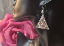 Orecchini triangolari argento superficie ruvida Nuovi