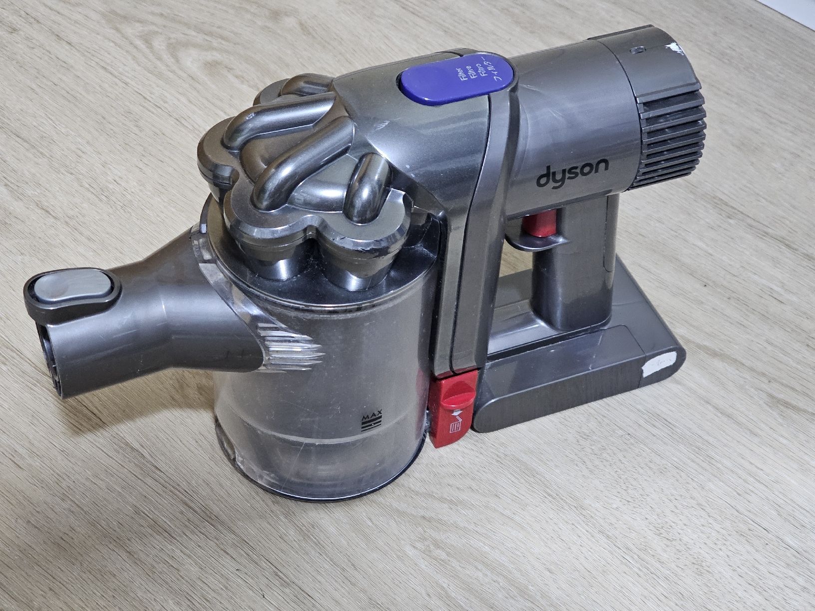 Dyson Aspirapolveri & Accessori: Aspirateur à main Dyson DC45 – Usato da Bulle venduto da Bflowx