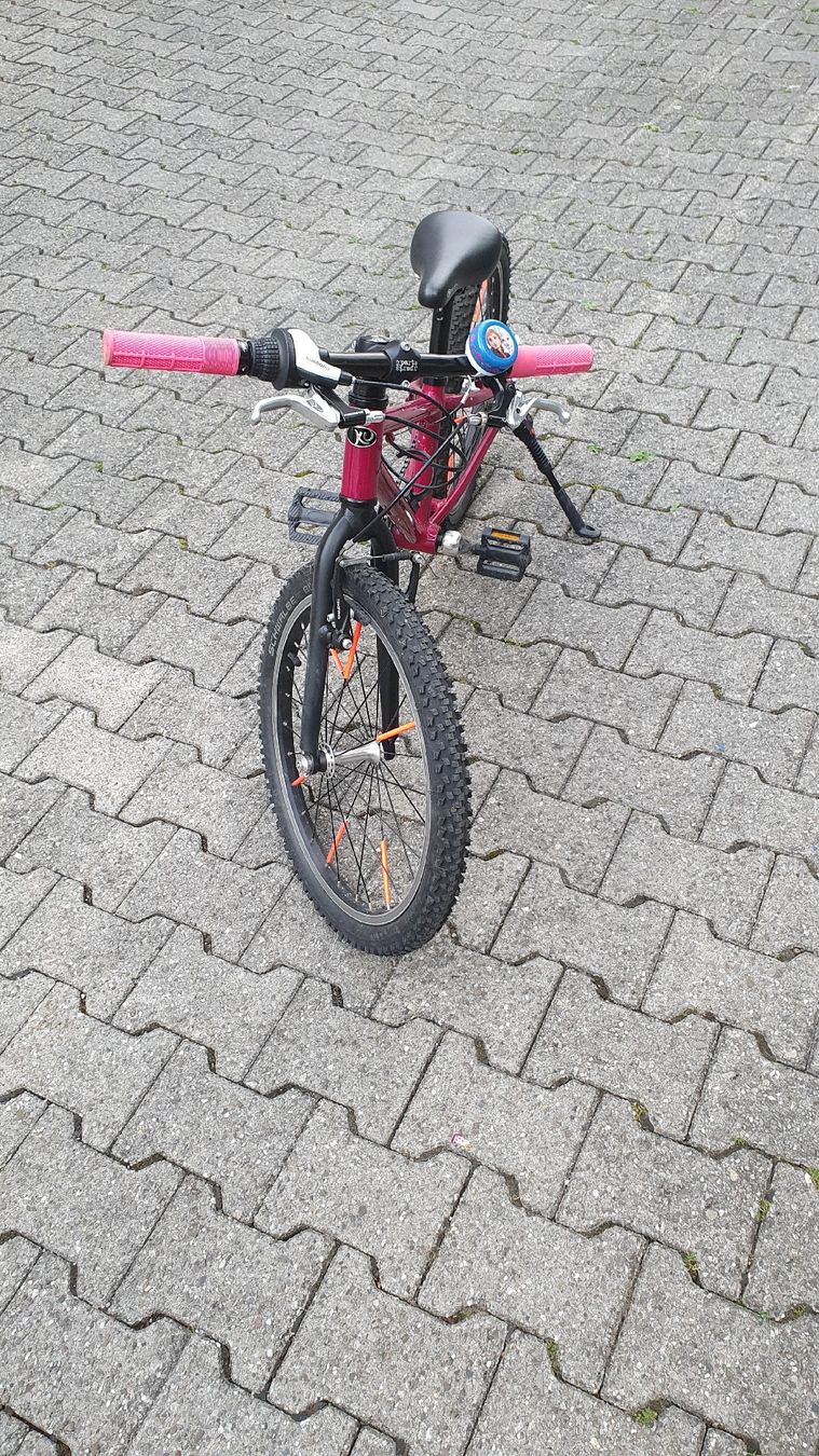 Vélos: Kinderfahrrad. Velo 20 Zoll – D'occasion à Lengnau BE par Yaunel 3