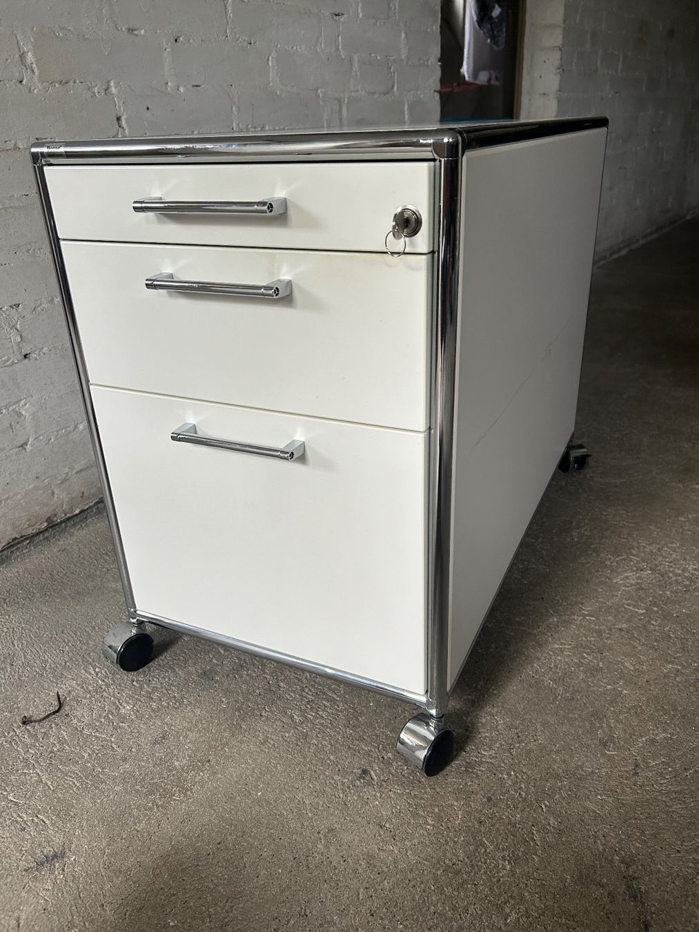 Korpus: Bosse modul space Rollcontainer NP 1400.- – Gebraucht aus Rorschacherberg von Svebe