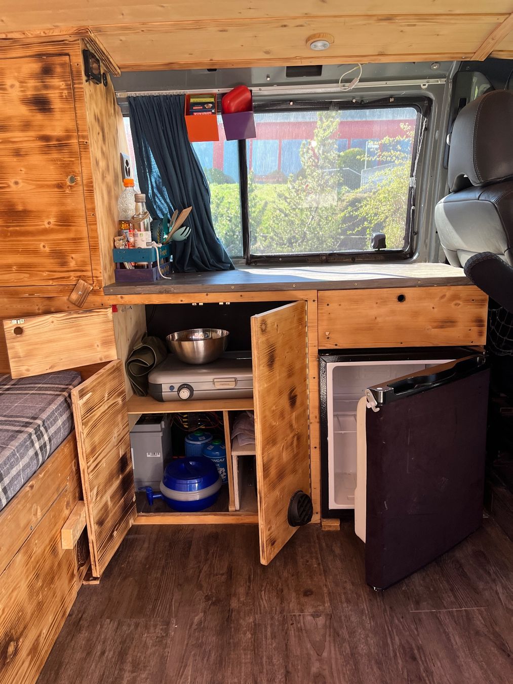 Mobilhome: Bus VW T4 synchro – Usato da Leysin venduto da yan_7xj2 3