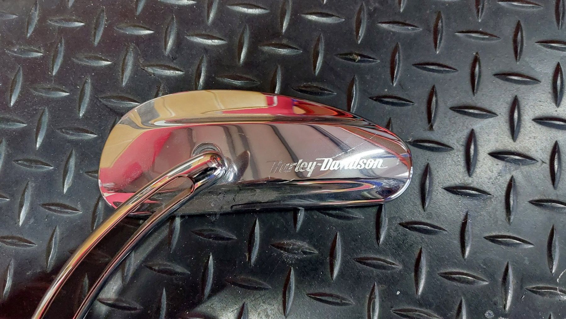 Tamburi & Mulinelli: Harley Davidson Rückspiegel links – Nuovo (secondo la descrizione) da Orpund venduto da Regenbogen19