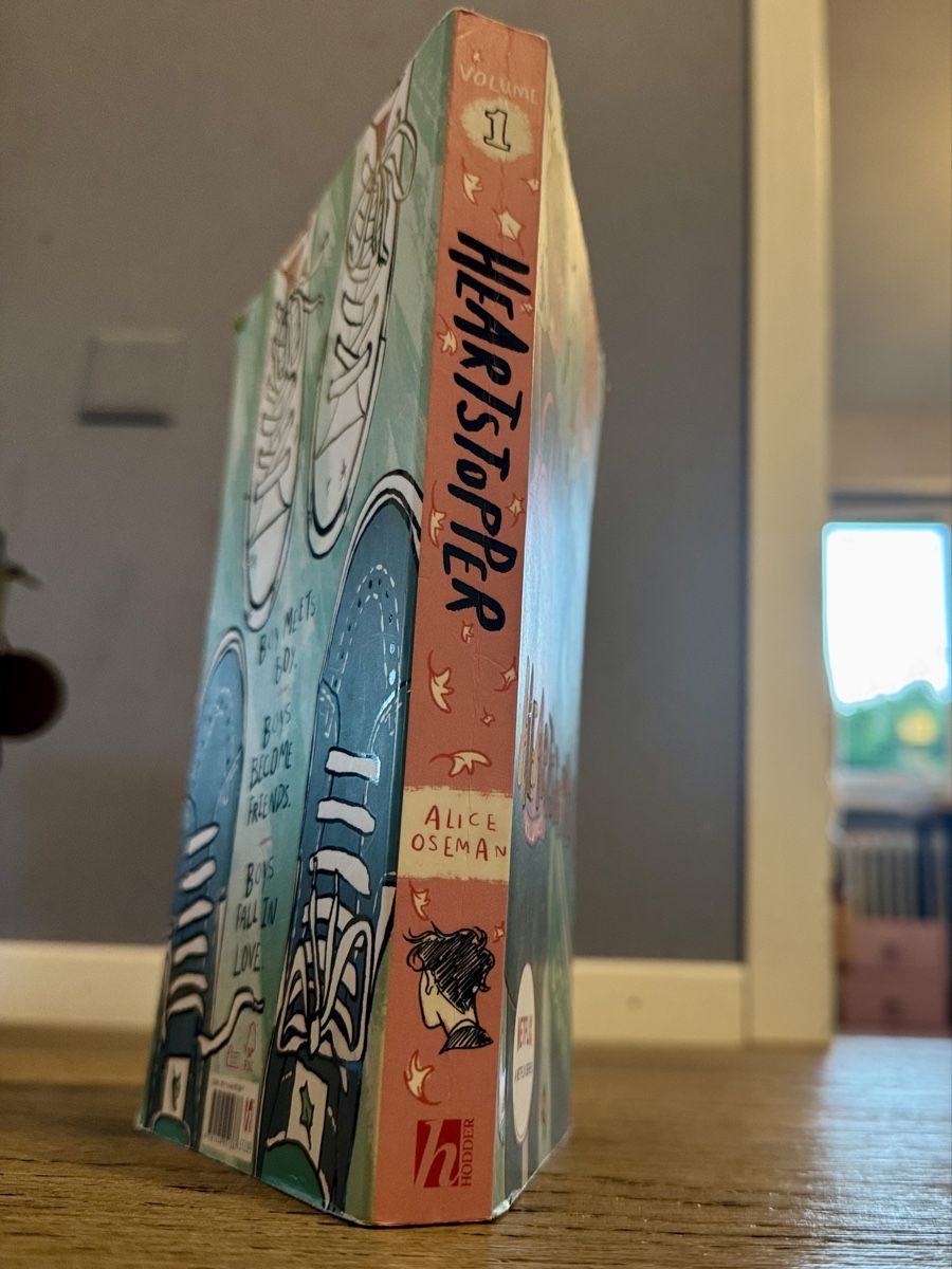 Fumetti: Heartstopper Volume 1 auf Englisch – Usato da Effretikon venduto da Cutre 1