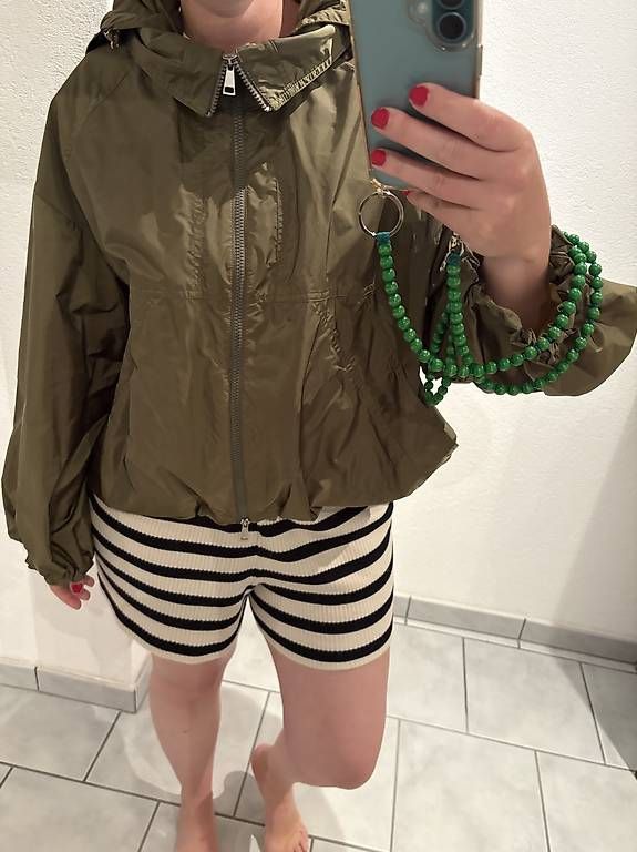 Giacche: Moncler Regenjacke Grösse M – Usato da Unterägeri venduto da mar_96hk 1