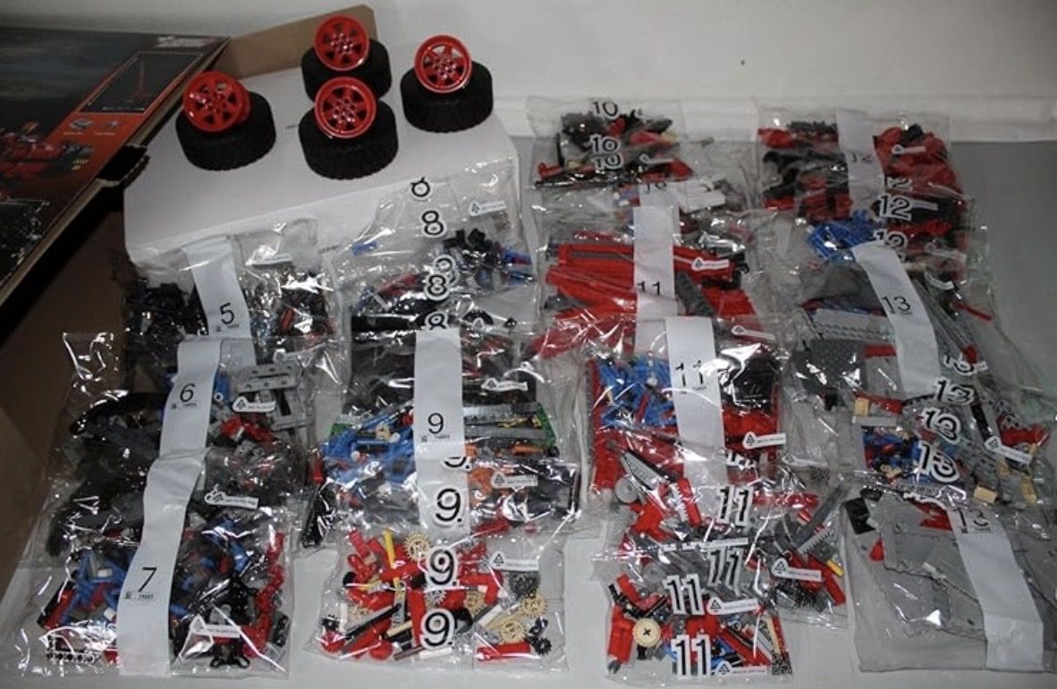 Lego Jeux de construction: LEGO TECHNIC 42082 – Neuf avec emballage d'origine à Mörschwil par Play_Brick_2018 1