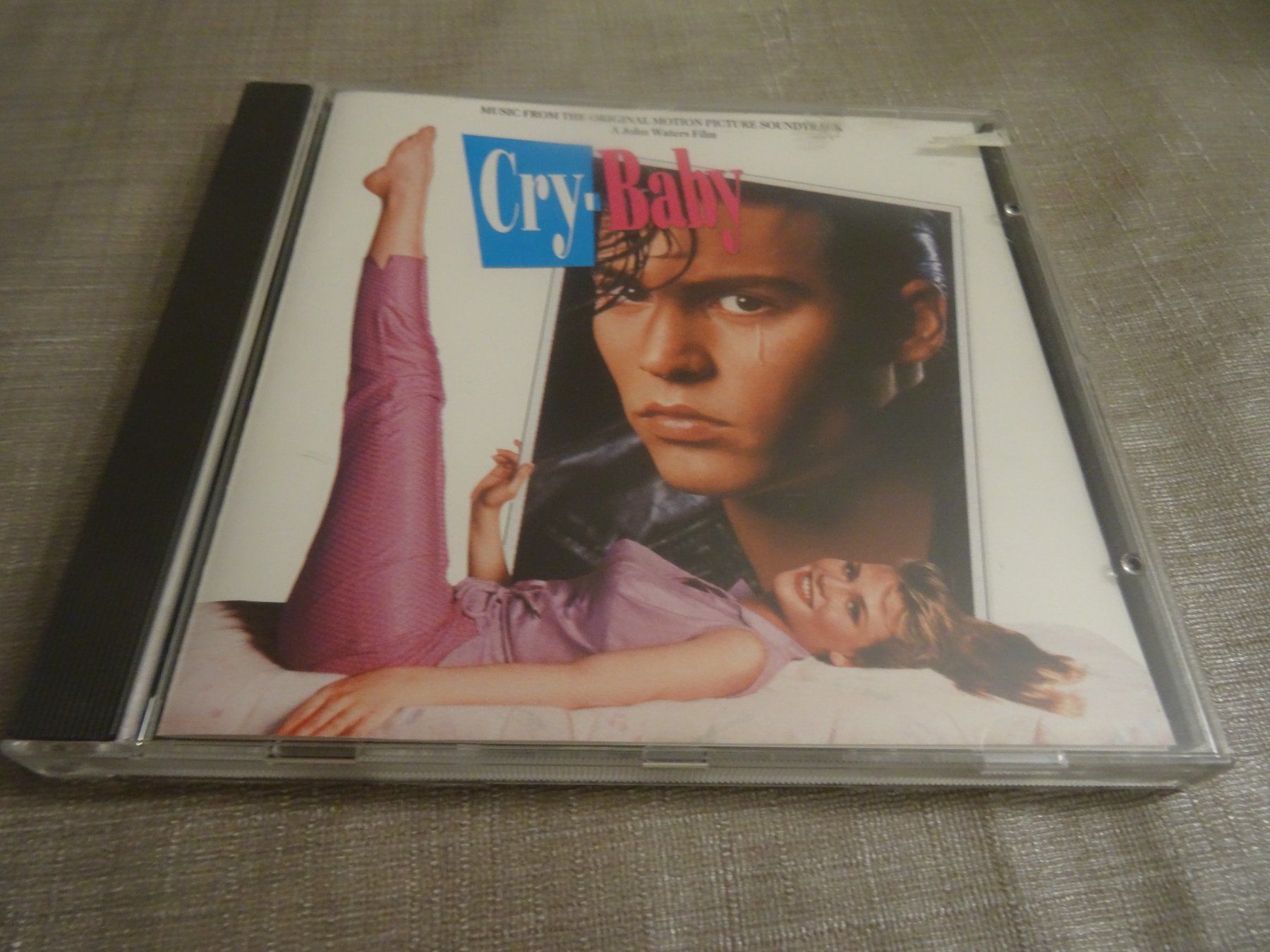 CD: Cry-Baby Soundtrack CD Johnny Depp! – Usato da Olten venduto da Disc-Ausverkauf