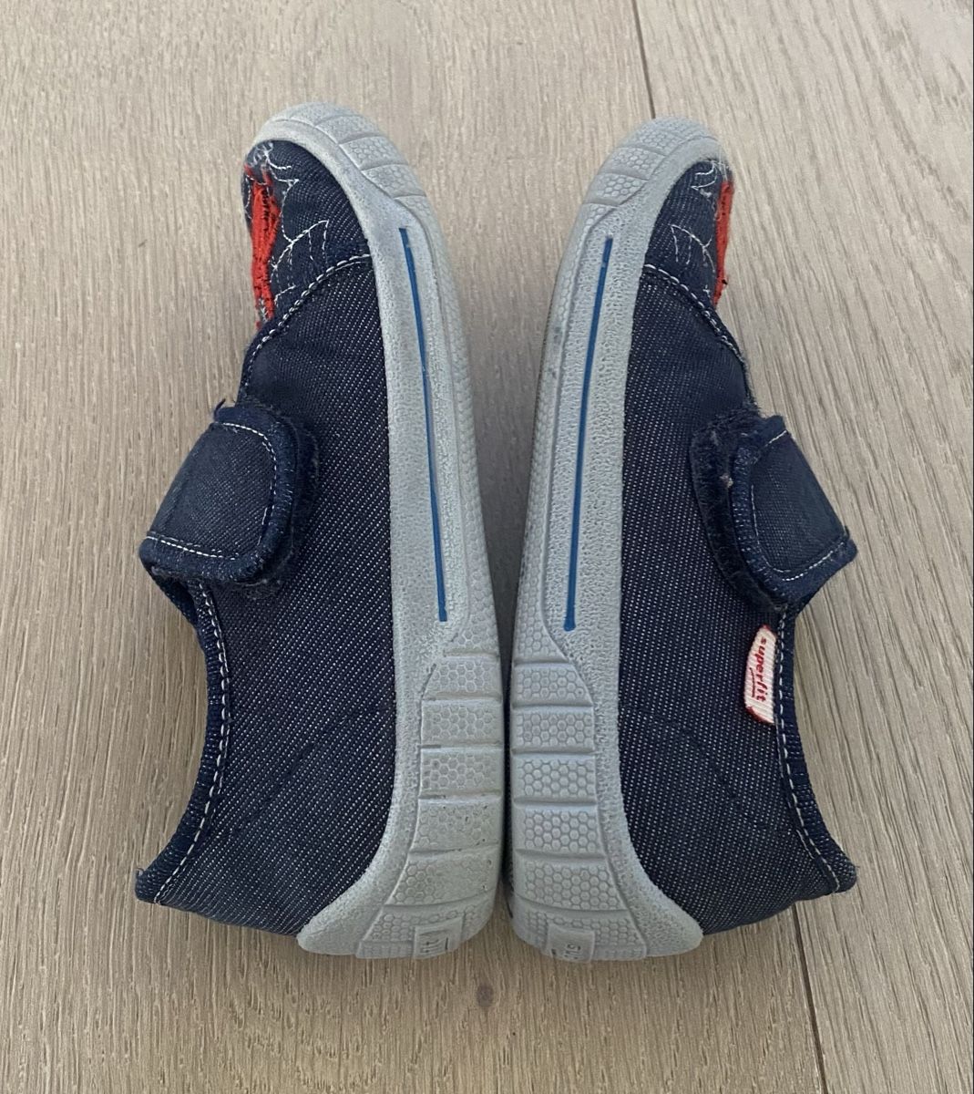 Superfit Schuhe für Jungen: Hausschuhe superfit Gr. 27 – Gebraucht aus Hofstetten SO von ani_55wx 2