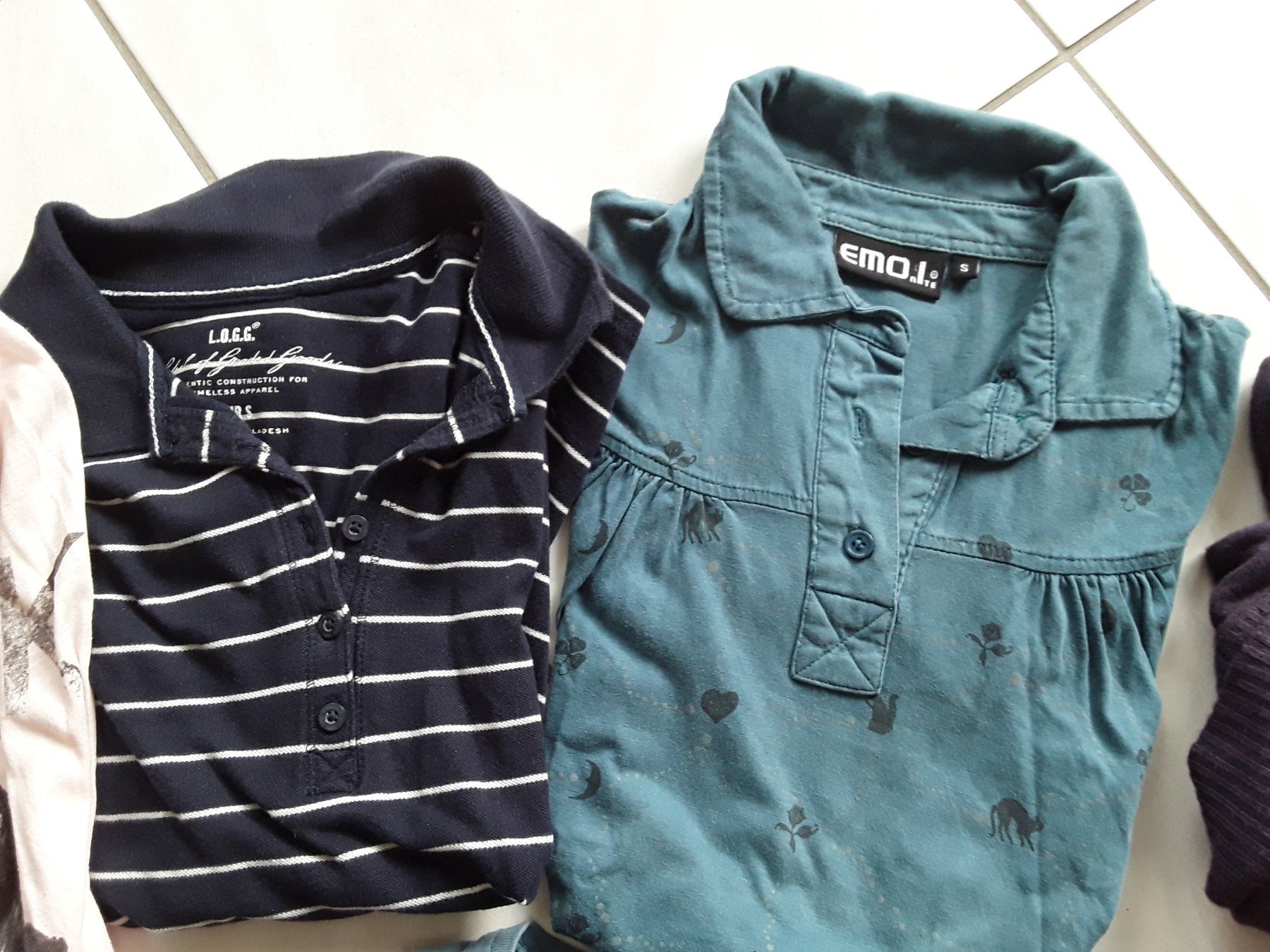 Lotti & Set di vestiti: Damen T-Shirts & Bluse XS/ S – Usato da Heimberg venduto da Samprof 4