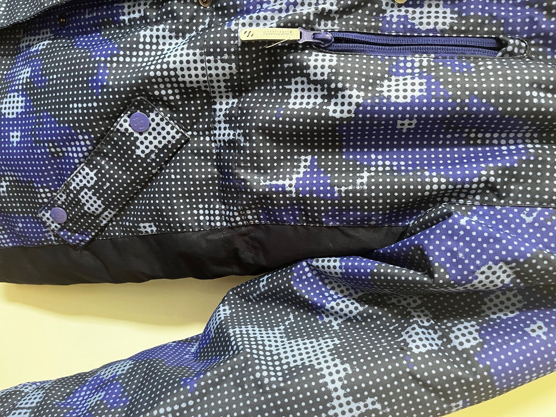 H&M Giacche & Cappotti: Skijackeblau H&M Gr. 164 – Usato da Bern venduto da fla_yj25 2