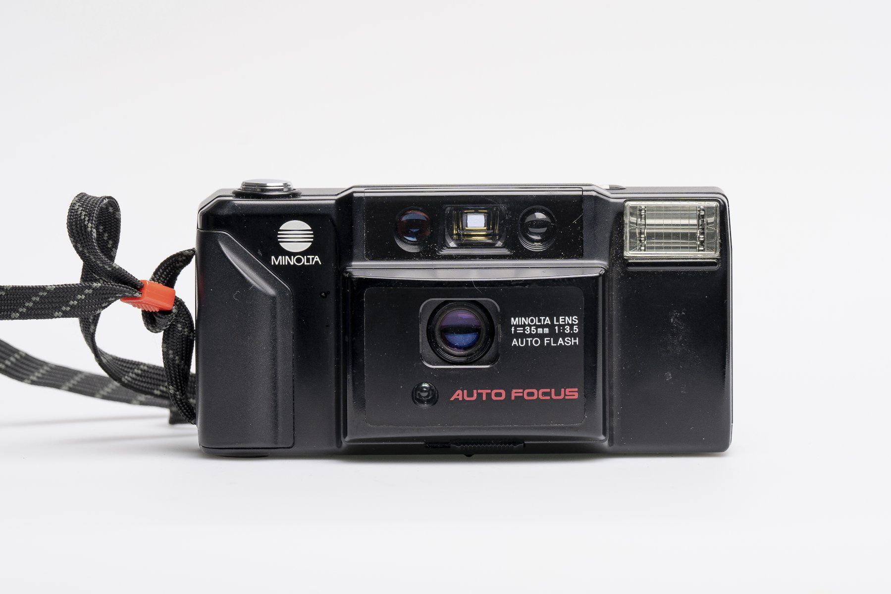 Minolta Kamera: Minolta AF-E F3.5 – Defekt aus Stans von studiofischlin
