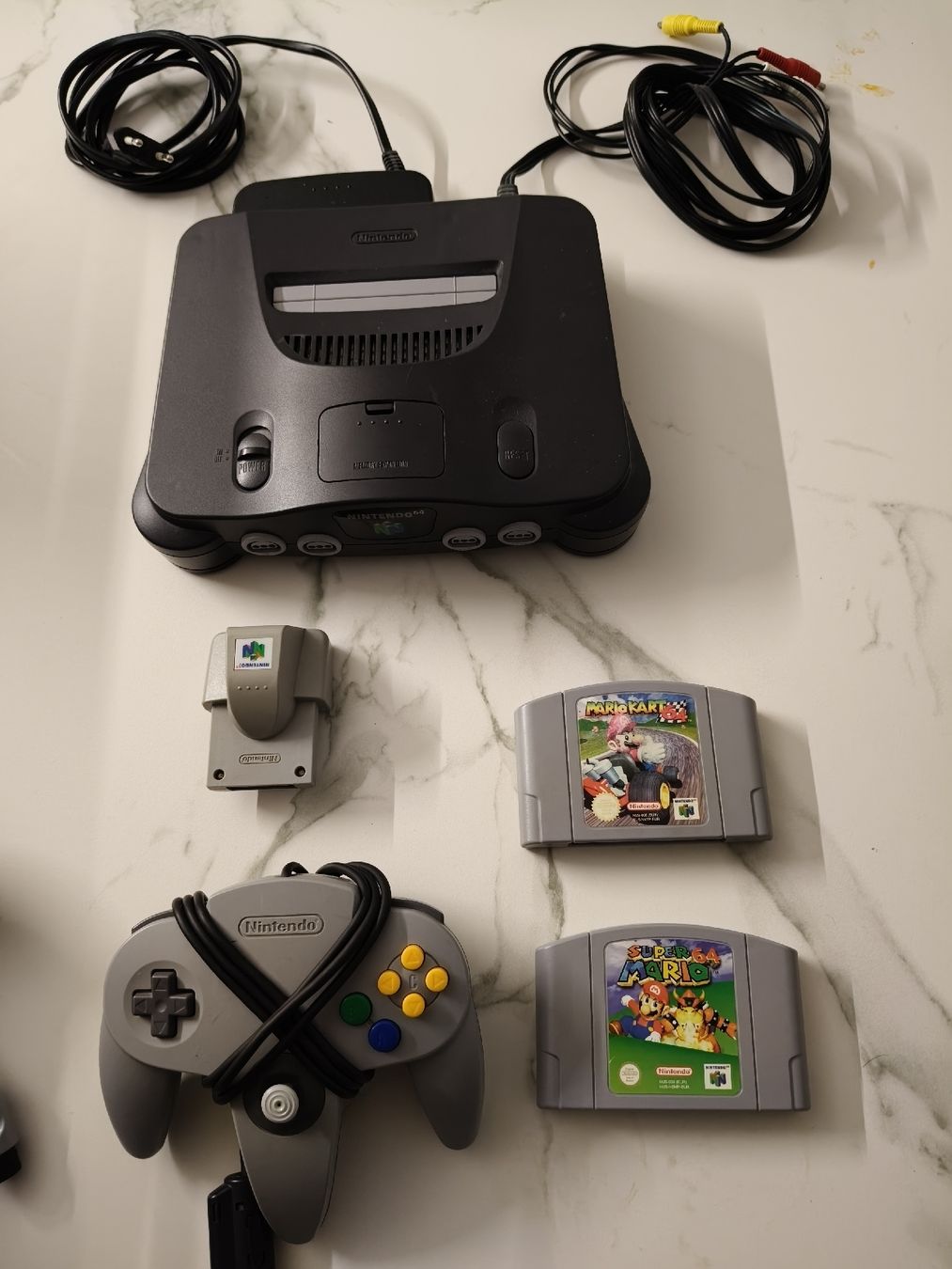 Nintendo Konsolen: Nintendo 64 Konsole mit 3 Spielen - Top Set – Gebraucht aus Oensingen von ece_8k7q 1
