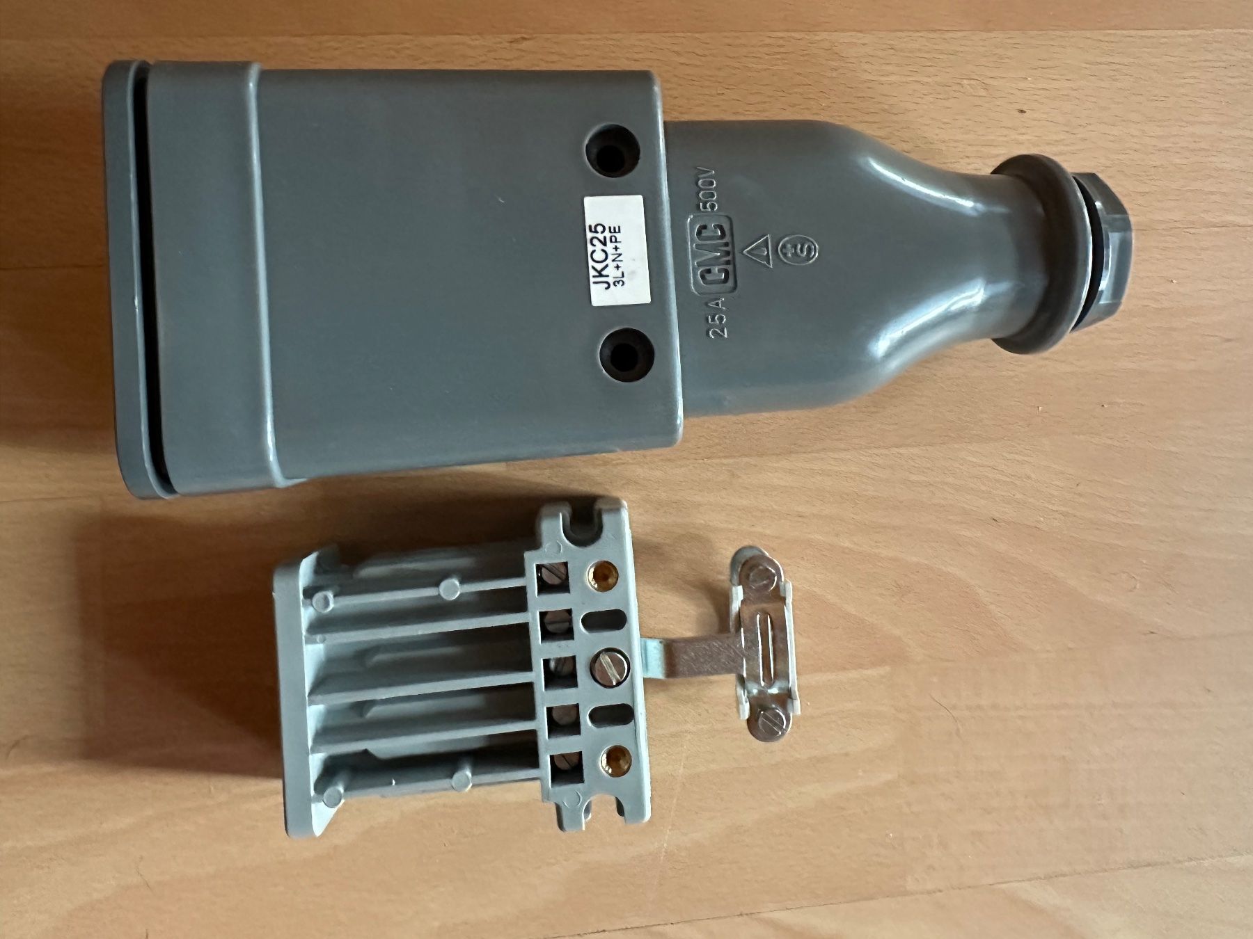 Spine: J25 5 Polige Kupplung NEU – Usato da Huttwil venduto da Bolpa 4