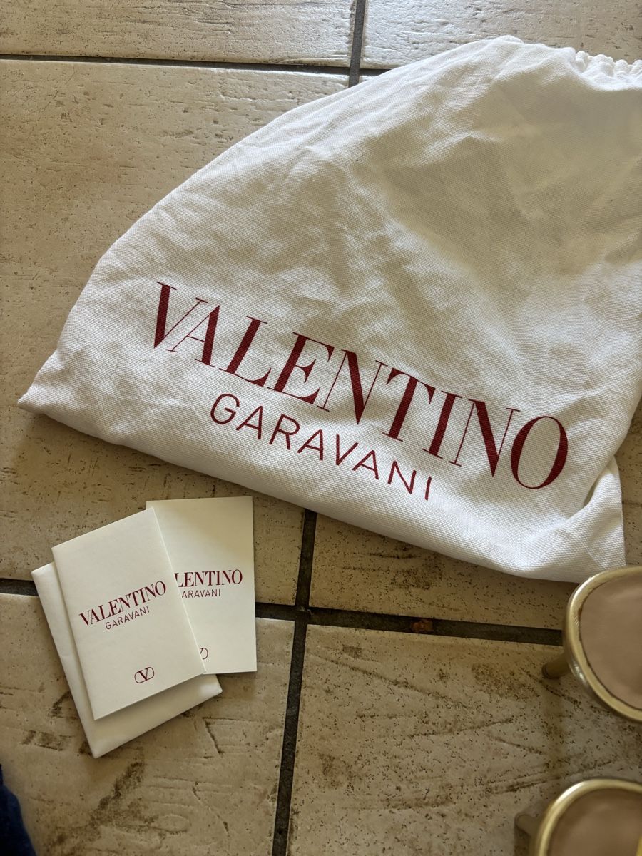 Scarpe da donna: Valentino garavani sandales – Usato da St-Légier- La Chiésaz venduto da anh_9289 5