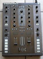 Traktor Kontrol Z2 DJ Mixer / Table de mixage