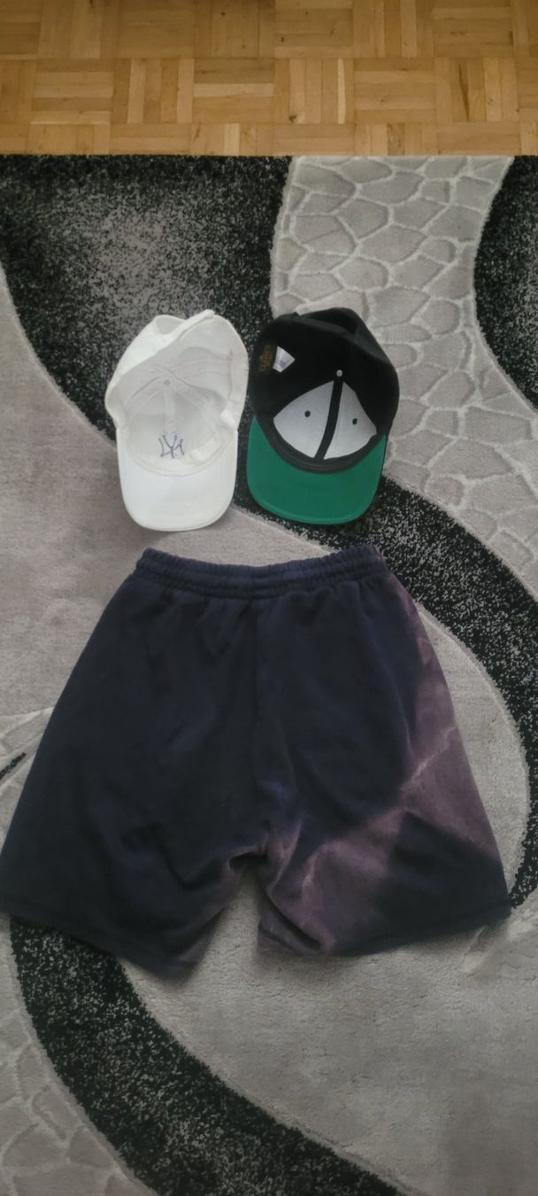 Lotti di vestiti: Ensemble 2 Casquettes & Short Marque COHL'S taille L/ Coton – Usato da Vevey venduto da obi_n8zc 1