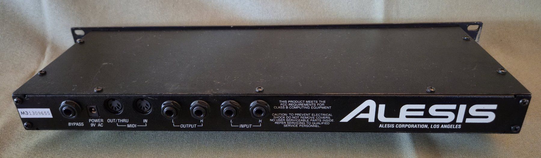 Alesis Instruments de musique: Alesis MidiVerb III – D'occasion à Jona par brackets 5