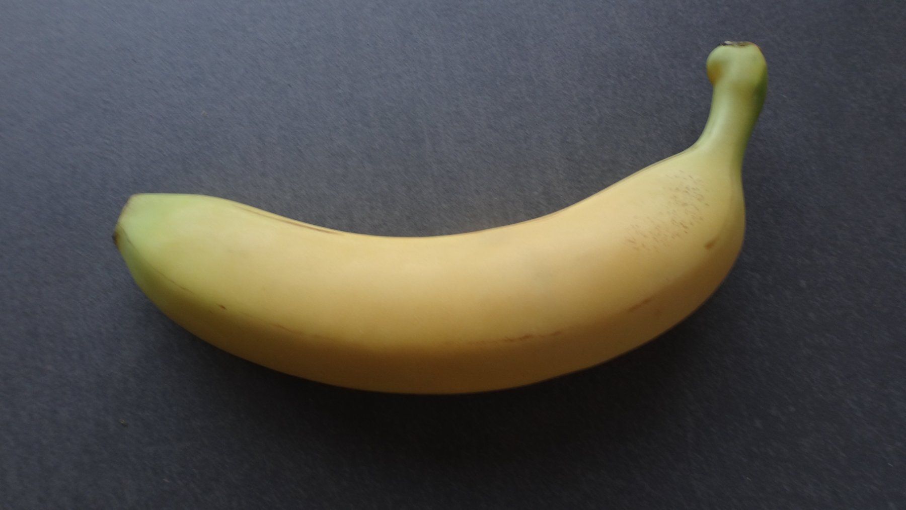 Tutte le decorazioni: Künstliche Banane wie echt! – Nuovo e nell'imballaggio originale da Ottikon venduto da nag-champa77 1