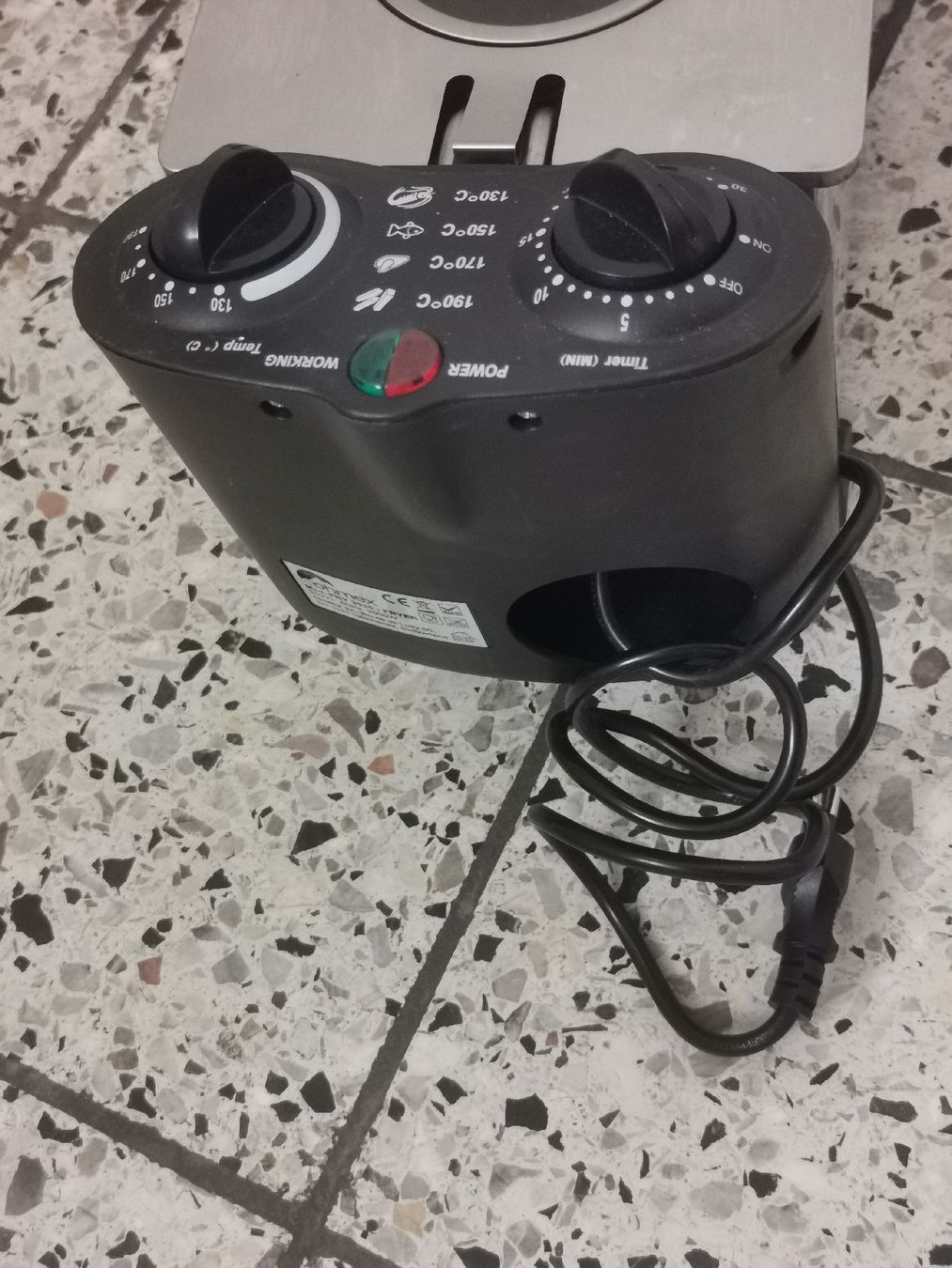 Ohmex Appareils de cuisine: Elektro Fritteuse von Ohmex – Neuf (Voir description) à Mellingen par fra_g7y8 5
