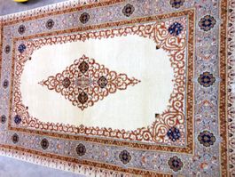Orientteppich, handgeknüpft, neu, fein