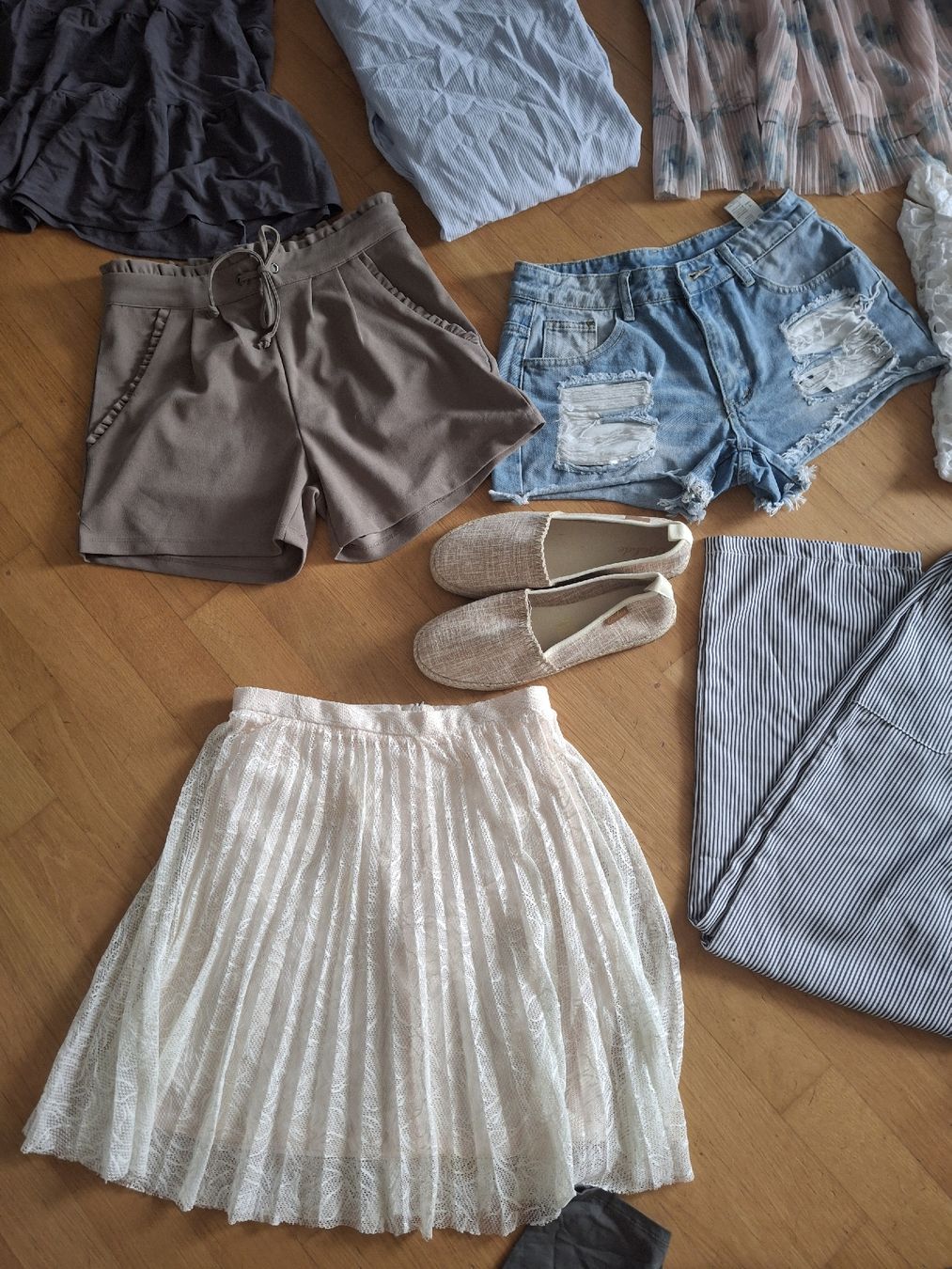 Lotti di vestiti: Kleiderpaket Gr. S – Usato da Adligenswil venduto da Raju 2