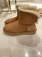 Ugg Boots Braun Gr. 38 mit Schleife
