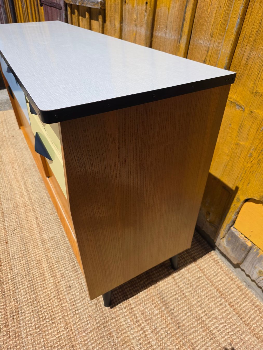 Cassettiere: Schiebetüren Sideboard 50er Jahre – Usato da Haslen AI venduto da Vintagelix 5