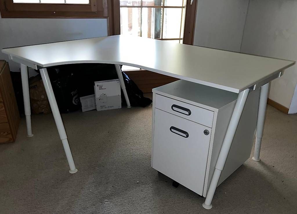 Scrivanie: Bureau d angle Ikea Galant Blanc  – Usato da Châtillens venduto da cor_j6qz